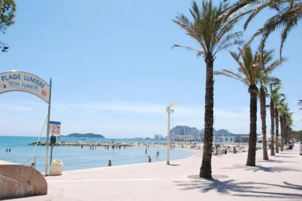Blue Summer Vibes Appartement For 4P, Ac, Terrace, Parking, Beach At 50M, Spa Access -6 La Ciotat 0*,  France